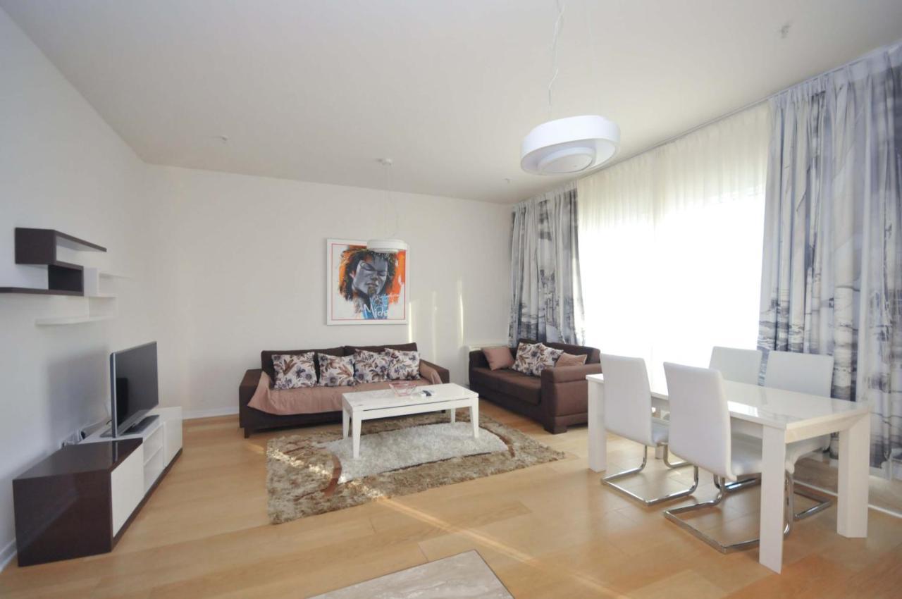 Luxury Montesun Apartments Budva Ngoại thất bức ảnh