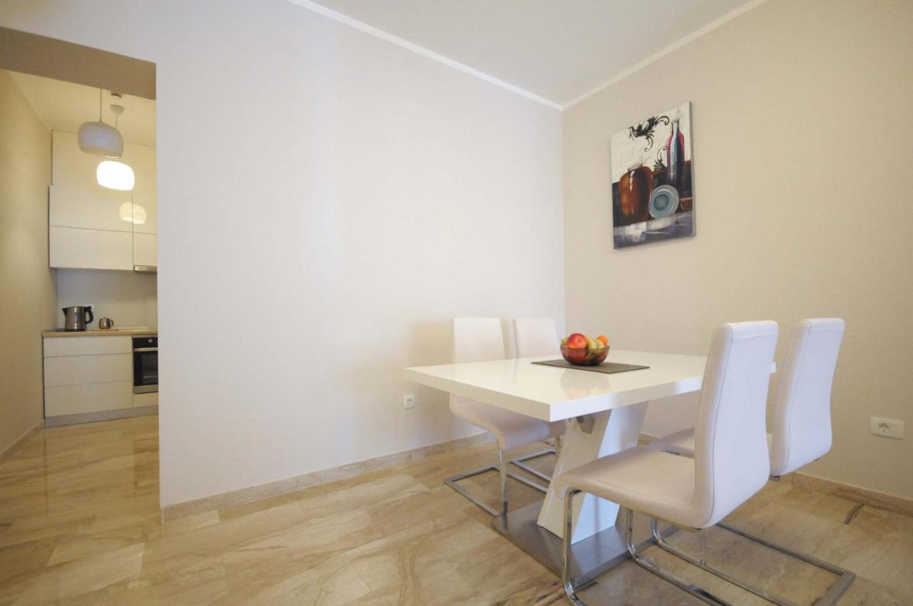 Luxury Montesun Apartments Budva Ngoại thất bức ảnh
