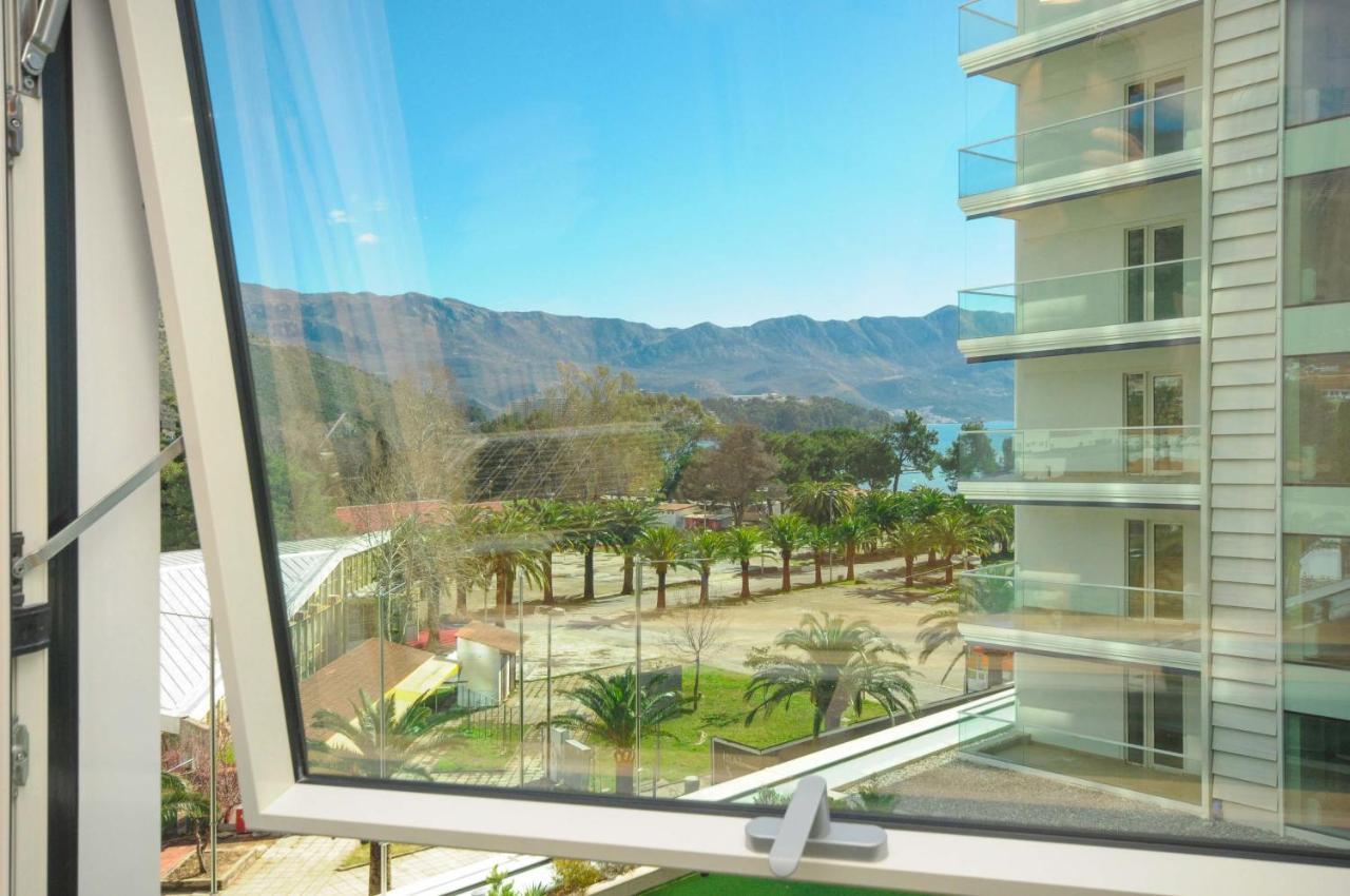 Luxury Montesun Apartments Budva Ngoại thất bức ảnh