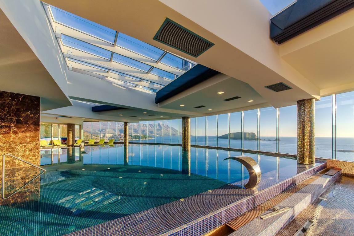 Luxury Montesun Apartments Budva Ngoại thất bức ảnh