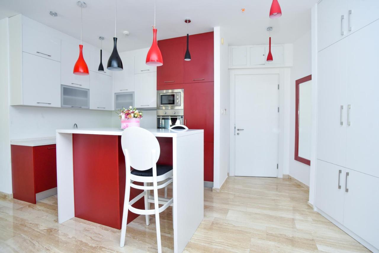 Luxury Montesun Apartments Budva Ngoại thất bức ảnh