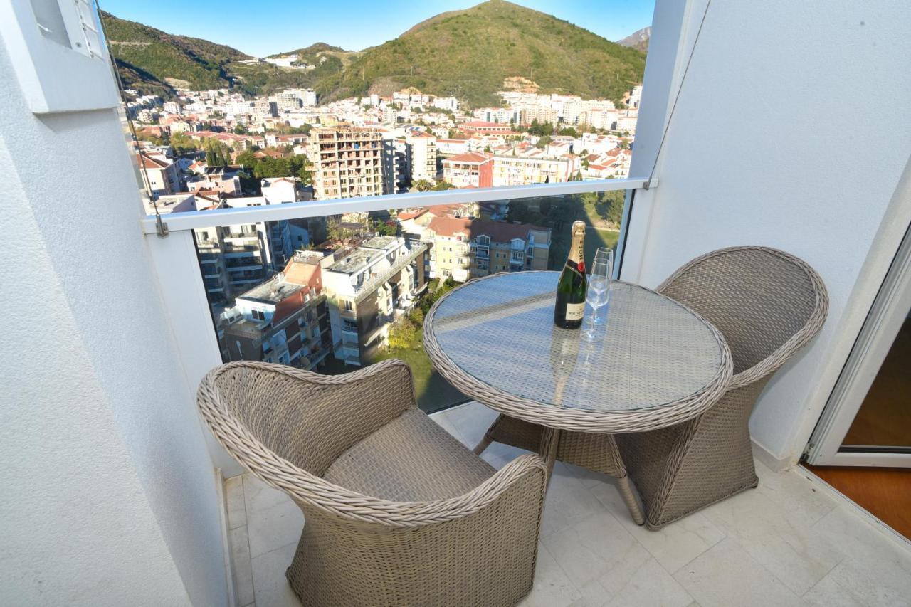 Luxury Montesun Apartments Budva Ngoại thất bức ảnh